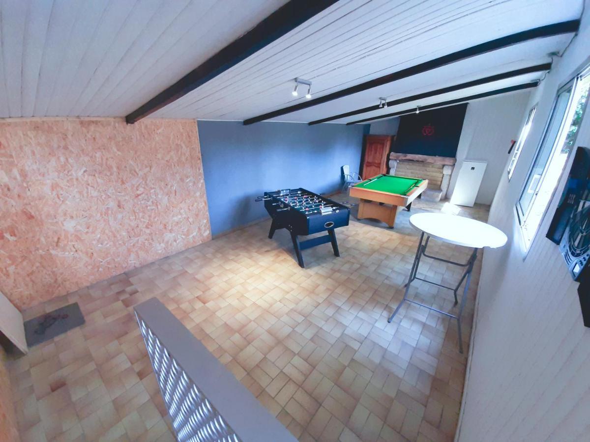 Gîte du marié à 7mn du puy du F0U Chambretaud Extérieur photo